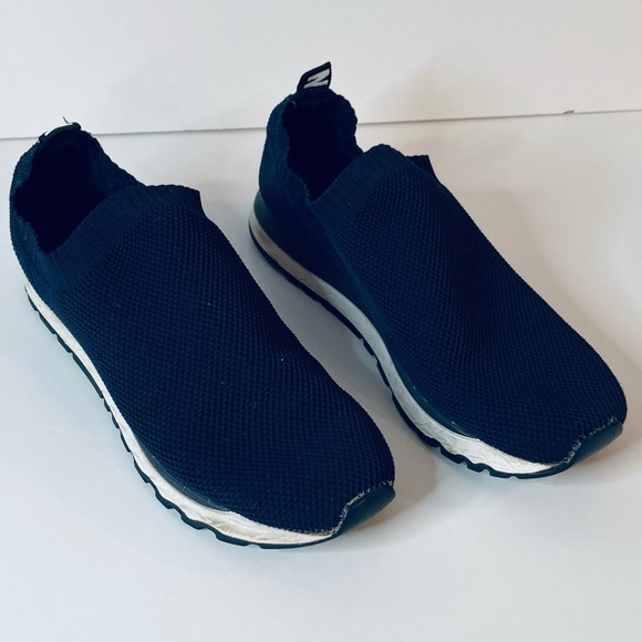 DKNY Women 8.5 Jerri Slip-on Fabric Sneakers Navy Blue Stylish Comfort Sporty - Picture 2 of 8
